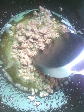 家常小菜——烂肉豇豆的做法步骤：4
