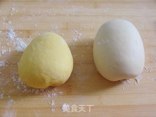 厨格格群磕之双色馒头——南瓜馒头卷的做法步骤:6