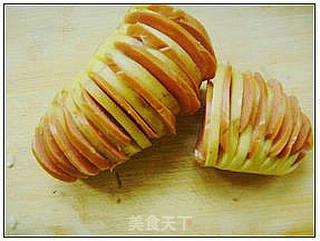 蒜香土豆烤肠 。的做法步骤:4