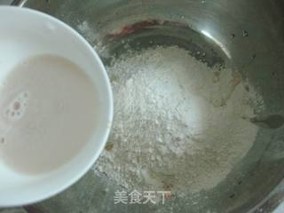 靓丽双色馒头的做法步骤:3