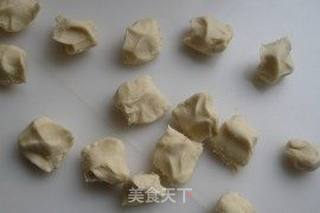 流着汤汁的煎饺——蟹肉皮冻煎饺的做法步骤:11
