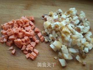 腊肉五彩饭的做法步骤:2