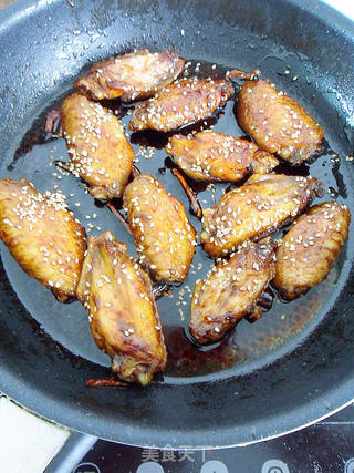 【舌尖美味 诱发口水战】香酥鸡翅的做法步骤:10