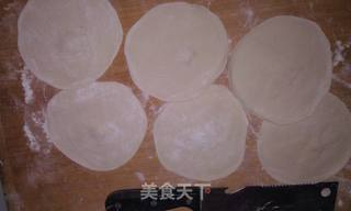 白菜猪肉大包的做法步骤:12
