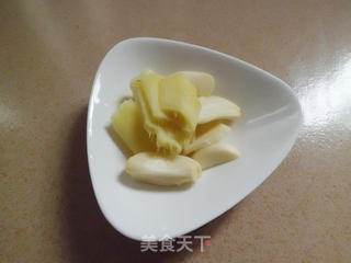 三诀窍做出美味与美貌并重的诱人鸡翅——蚝油鸡翅的做法步骤：2