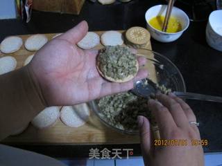 自制板栗饼的做法步骤：4