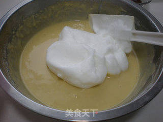 低糖肉松蛋糕卷的做法步骤：7