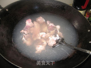 紫淮山猪骨汤的做法步骤:4