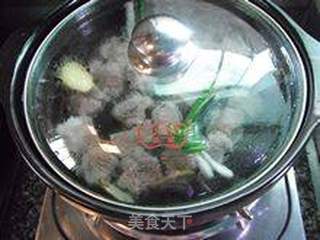 荤素一碗端---田园排骨汤的做法步骤:4