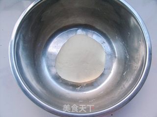 补肾益精润肠燥——奶香黑白馒头卷的做法步骤:2