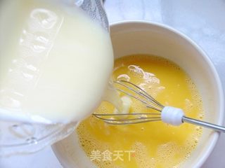 这种蛋糕很神奇——神奇蜂巢蛋糕的做法步骤:3