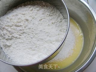 这种蛋糕很神奇——神奇蜂巢蛋糕的做法步骤:5