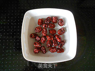 【红枣杏仁银耳羹】夏季的润肤养颜,滋阴补血益气佳品的做法步骤:4