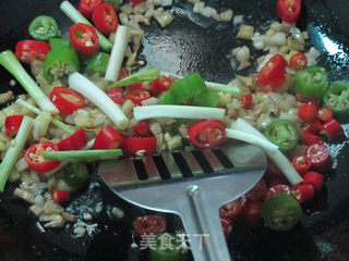 铁锅不粘的秘诀:铁锅煎烧豆腐鱼的做法步骤:18