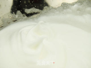 彩绘草莓戚风蛋糕卷的做法步骤:16