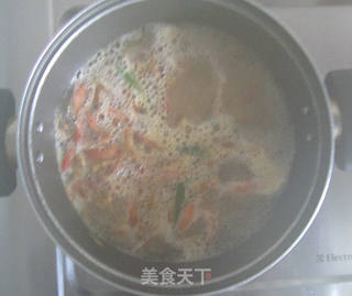 虾汤米线的做法步骤:7