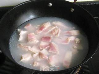 百页结竹笋红烧肉的做法步骤:3