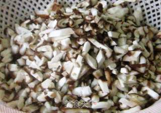 香菇萝卜猪肉馅馒头的做法步骤:6