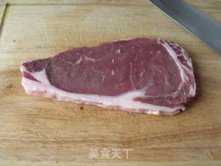 【大喜大烤肉酱】试用报告2-------黑椒肉酱牛排配蛋炒饭的做法步骤：1