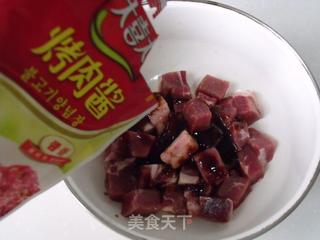 【大喜大烤肉酱】试用报告2-------黑椒肉酱牛排配蛋炒饭的做法步骤：3
