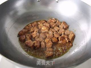 【大喜大烤肉酱】试用报告2-------黑椒肉酱牛排配蛋炒饭的做法步骤：6