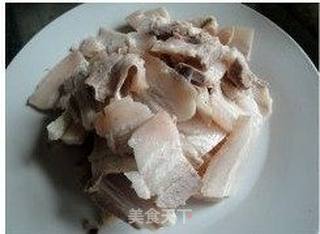 酸菜汆白肉的做法步骤:7
