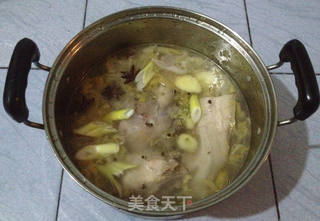酸菜汆白肉的做法步骤:6