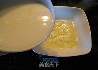 【红豆桃仁双皮奶】夏季消暑甜品的做法步骤:6
