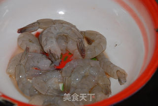 香酥炸虾的做法步骤：1
