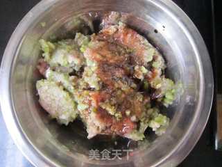 芹菜牛肉水饺的做法步骤：3