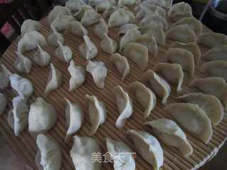 芹菜牛肉水饺的做法步骤：5