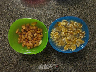 核桃百合杂粮番薯粥的做法步骤:2