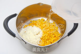 鲜玉米牛奶冰棍的做法步骤:2