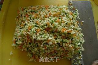 鲜肉西葫芦锅贴的做法步骤:2