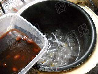 黑豆花生银耳羹的做法步骤:7