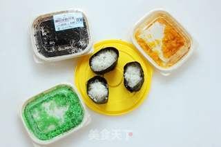 【夏日凉爽主食】鱼子军舰寿司的做法步骤:7