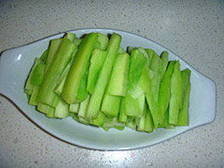 【夏季凉拌菜系列之素食篇】——白灼芥蓝的做法步骤:4