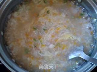 番茄胡萝卜蛋粥的做法步骤：6