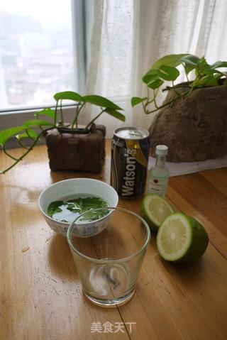 夏日清凉饮品，mojito做法！的做法步骤：1