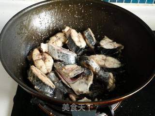 红烧鲅鱼的做法步骤：7