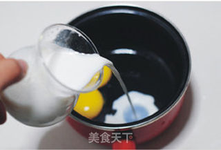 【香浓摩卡冰淇淋】自制冰淇淋最美味的做法步骤:2