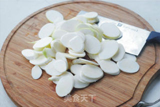 【蚝油茭白】素食也美味的做法步骤:2