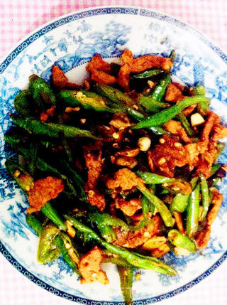 低油正宗湘味辣椒炒肉的做法步骤:9