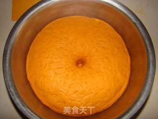 枸杞菊花卷的做法步骤：2