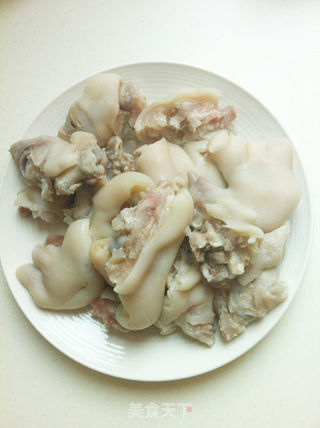鱼香蹄花的做法步骤:4