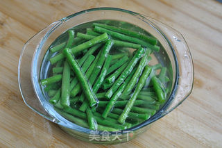 麻酱豆角的做法步骤:3