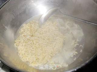 方便馄饨面的做法步骤：4