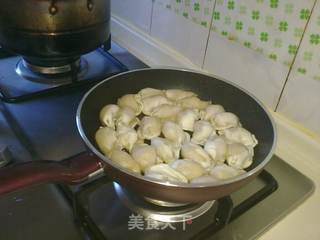 鸡蛋煎饺的做法步骤:2