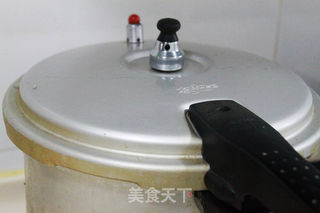 梅菜扣肉的做法步骤:13