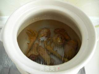 杏鲍菇刺参笨鸡汤的做法步骤:4